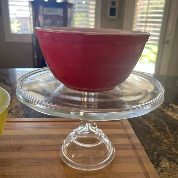 Vintage Pyrex Primary Color Mixing Bowl Set - Picture 5 of 10